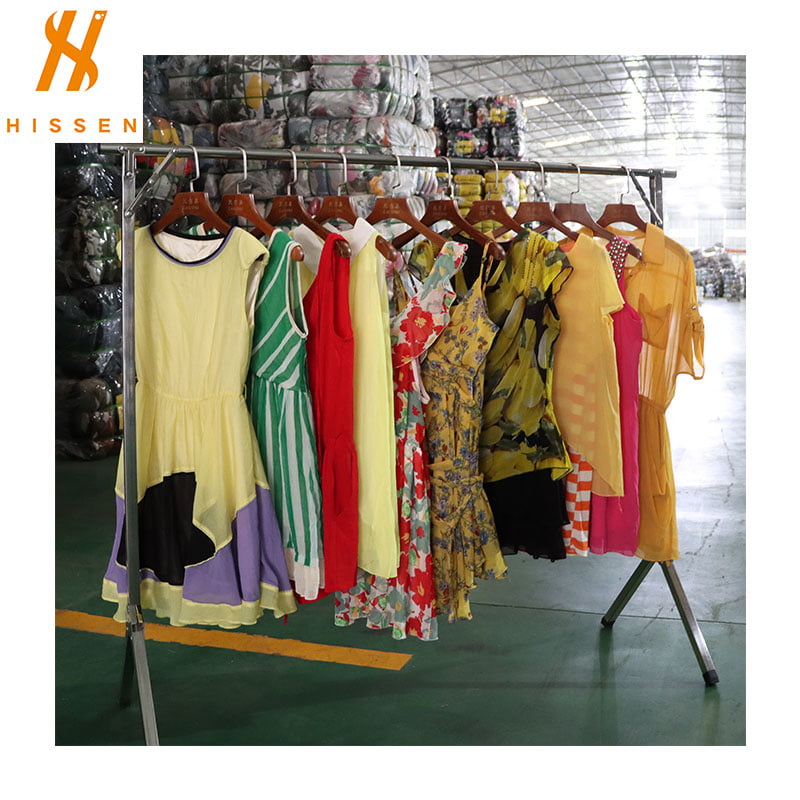 Vestido de seda feminino de segunda mão Fardos de roupas de segunda mão Preço de fábrica