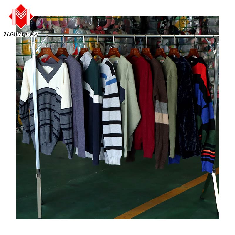 Fardos de roupas a granel de suéter masculino hissen para venda da china
