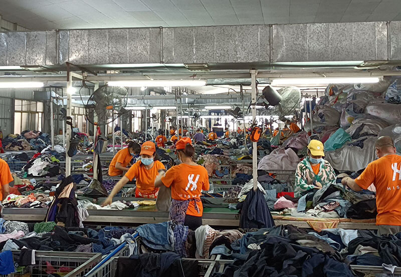 fábrica de roupas usadas