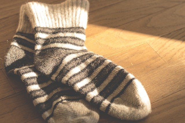 socks-gf3f0a1251_640(1)Image by LUM3N from Pixabay