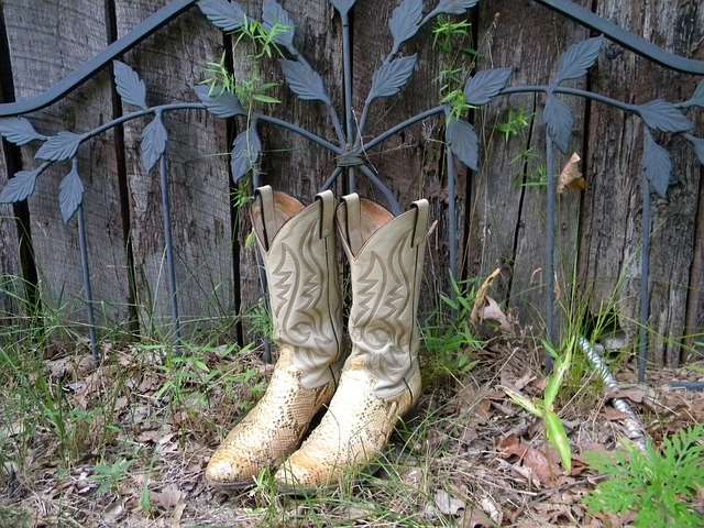 used-cowboy-boots