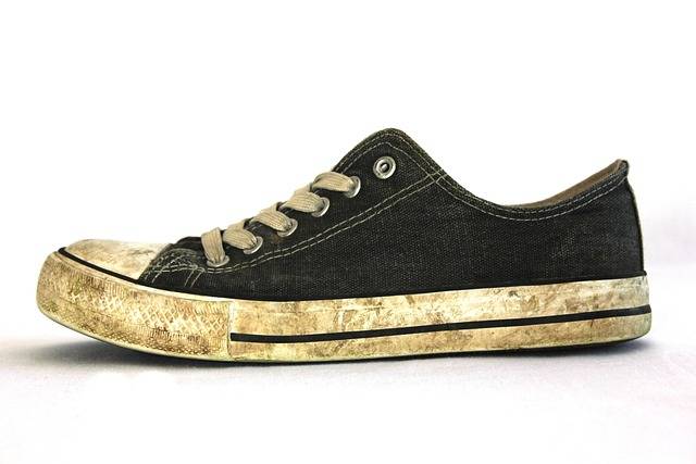 used branded shoes