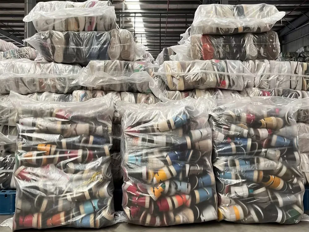 mixed used shoes sacks