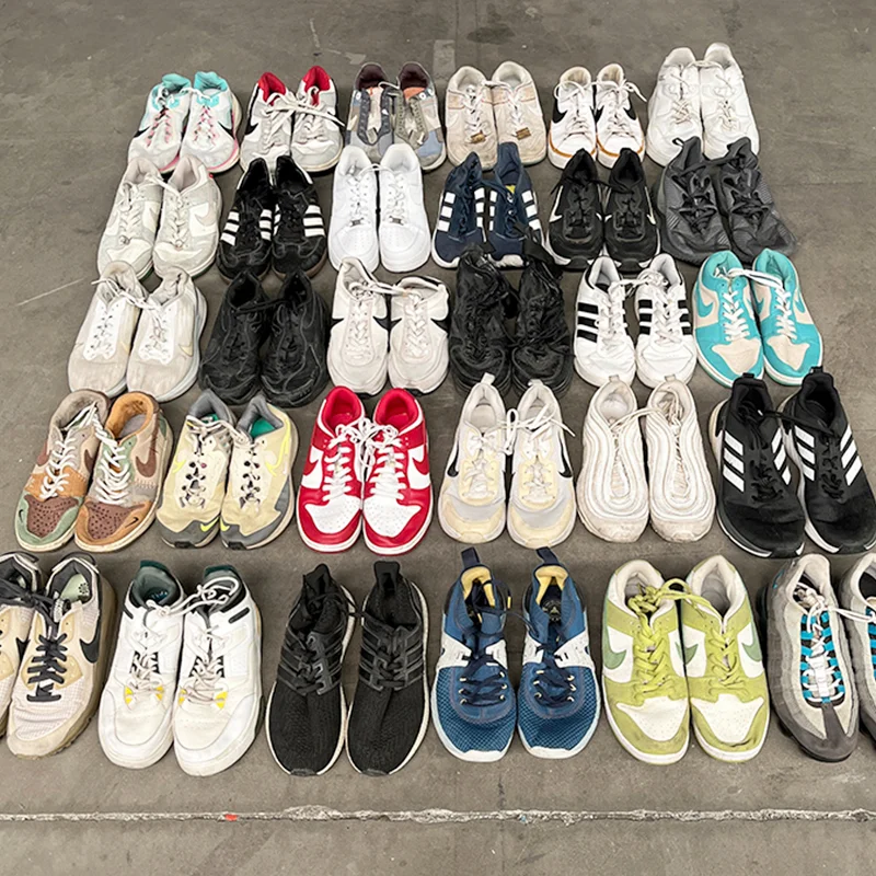 grade a brand used sneakers