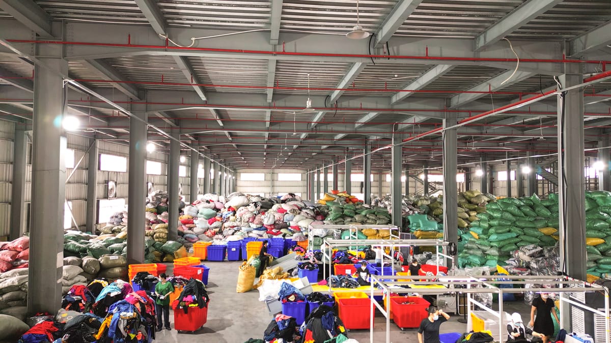 Hissen Global Dongguan factory with sorted bales ready for export