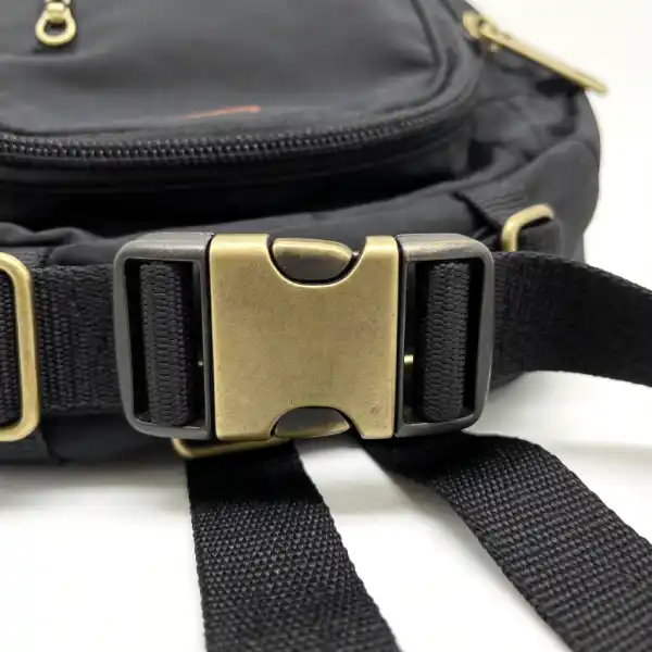 Used bag hardware detail