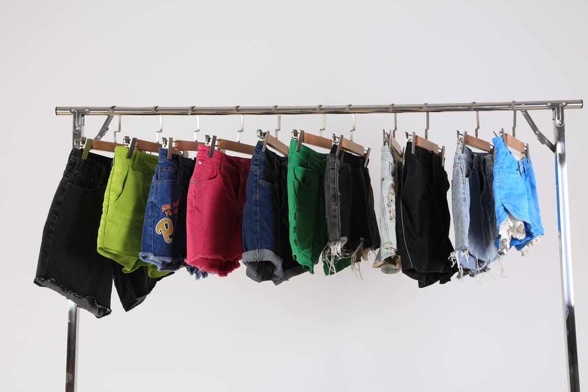 Ladies pants and clothing — the plus size and maternity categories within mixed bales