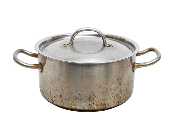We reject scratched or rusted knife surfaces - quality sorting
