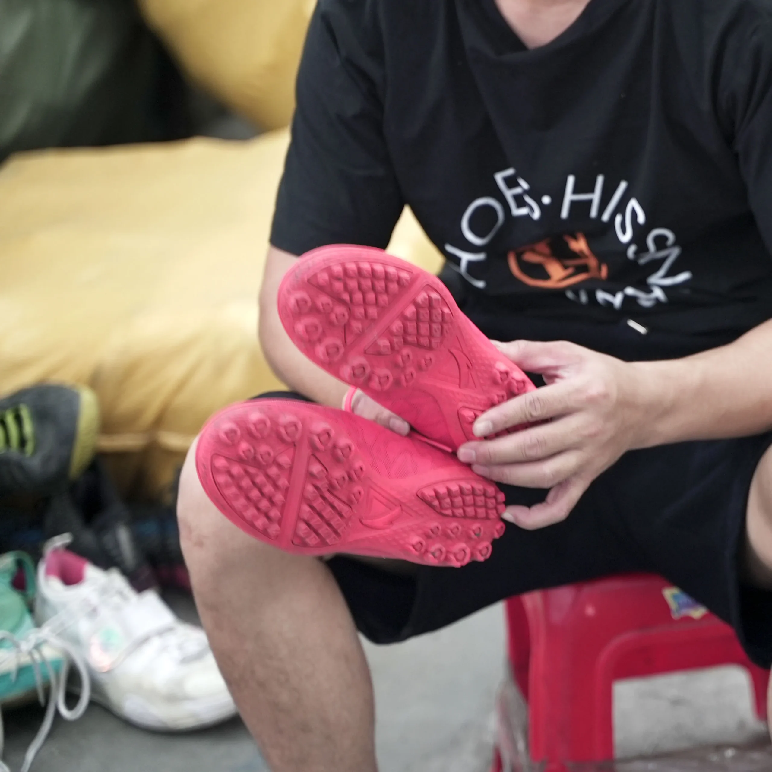 Shoe quality inspection checklist — 5 points to evaluate used shoes bales before buying