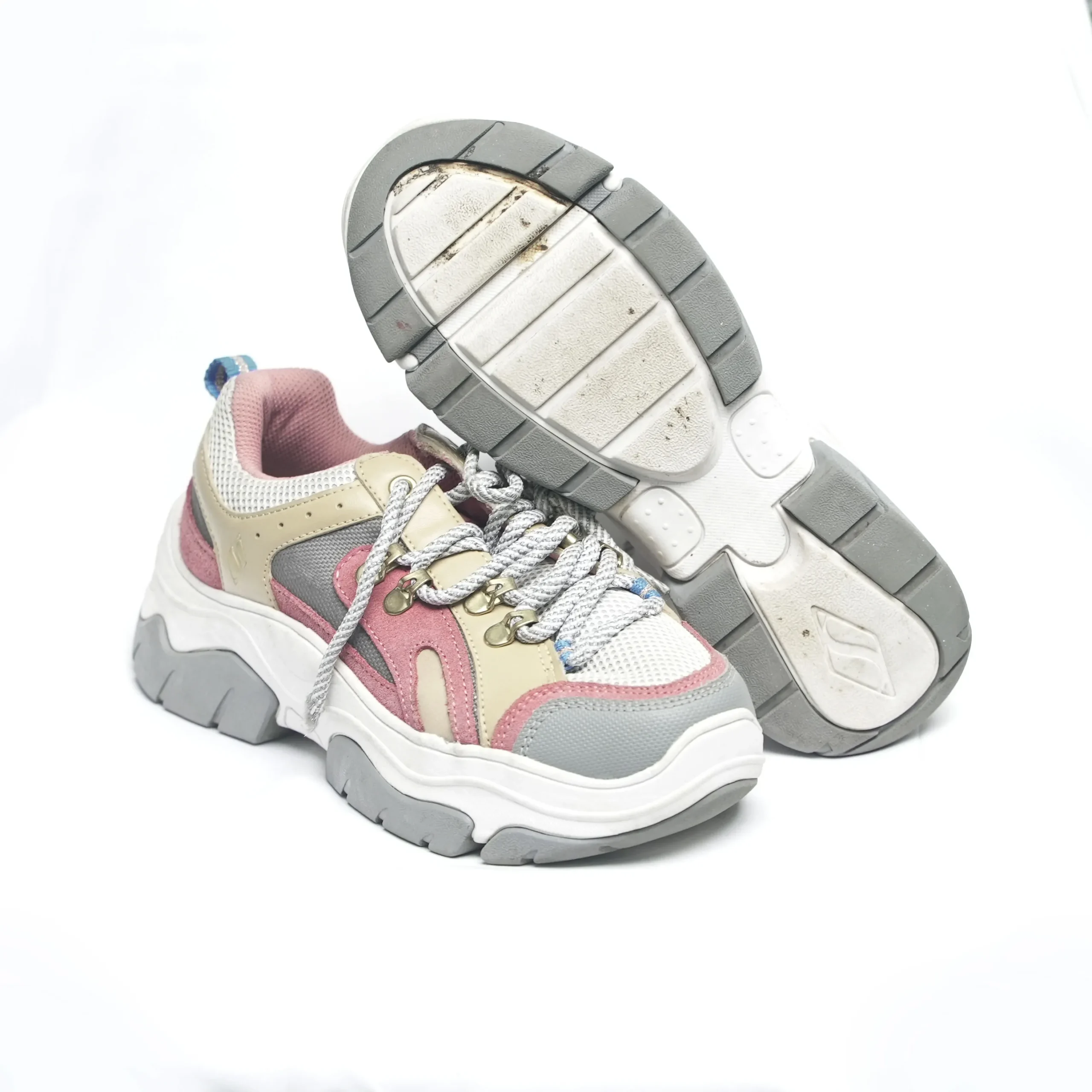 Sports shoes bales — wholesale used athletic footwear for export